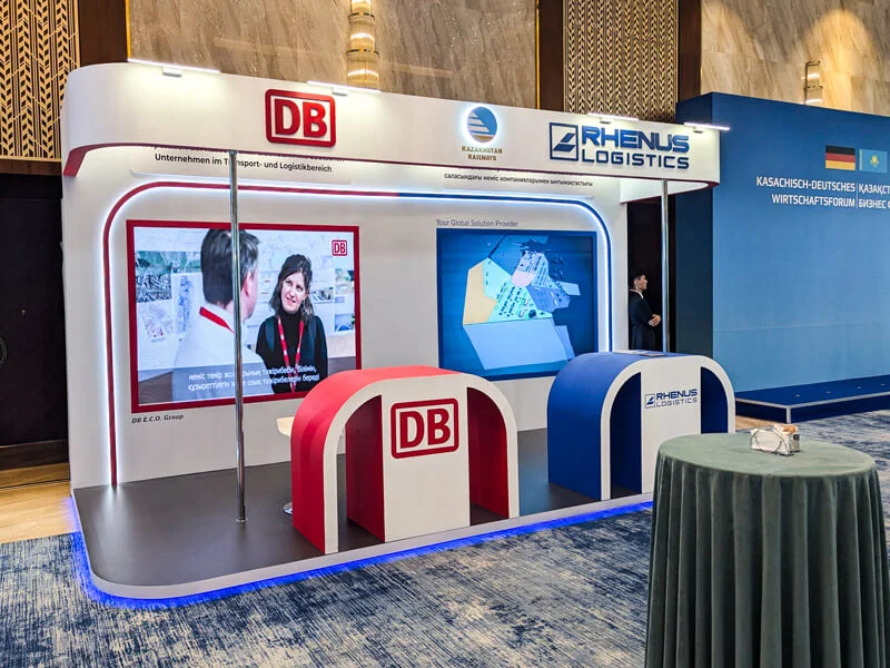 Готовый стенд DB и Rhenus Logistics с мультимедиа